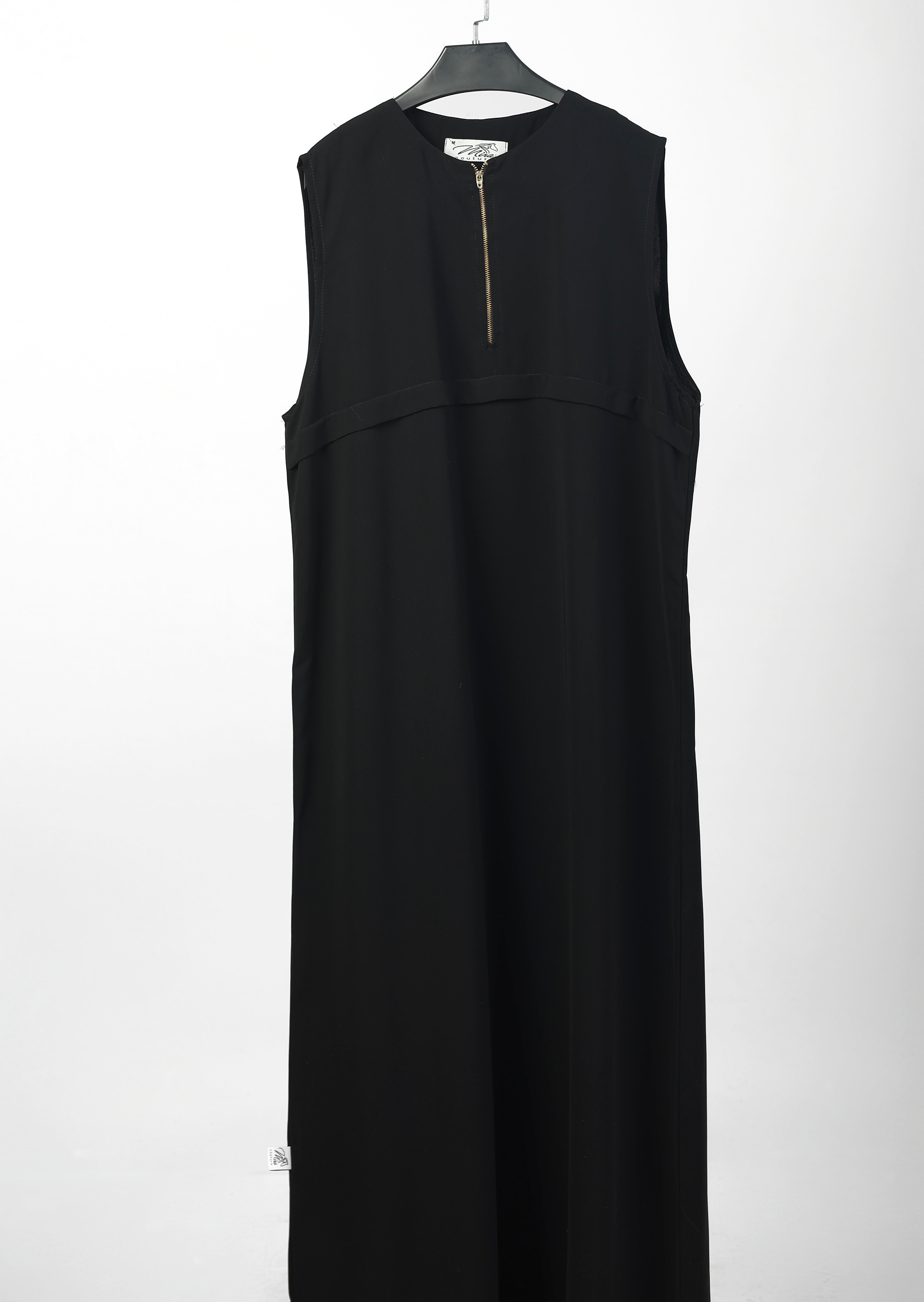 Black Basic Sleeveless Dress