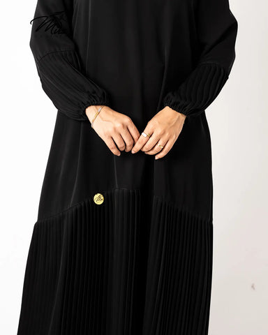Half moon pleated